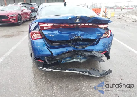 2021 Kia K5 Ex z USA, uszkodzony, nr VIN 5XXG34J24MG046853